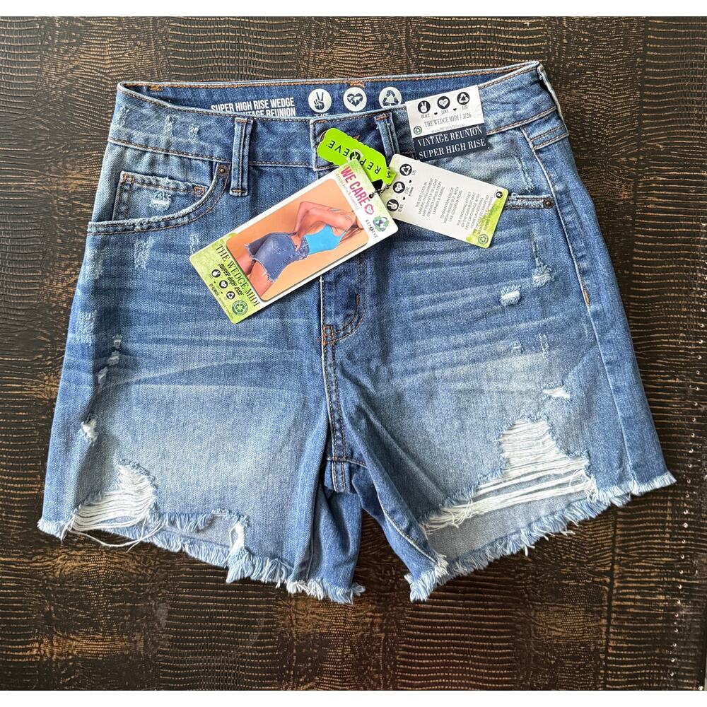 NWT Rewash Denim Short Peace Love Echo Super High-Rise The wedge midi size 3/26